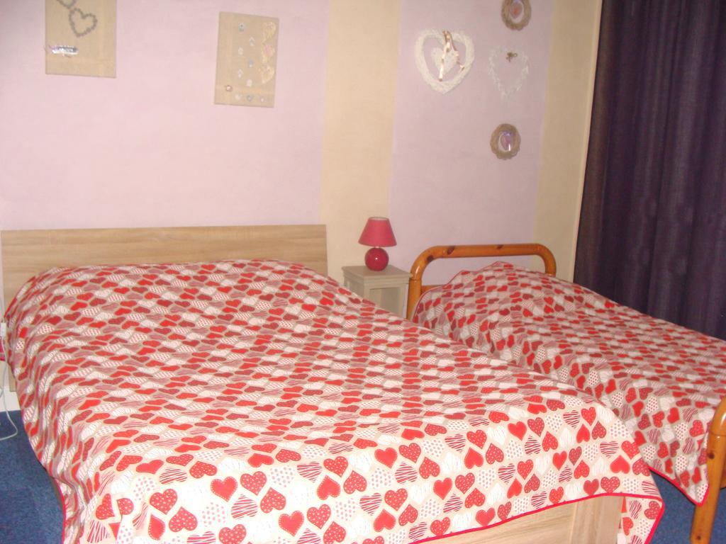 Les Brimbelles Apartment เฌราร์แมร์ ภายนอก รูปภาพ