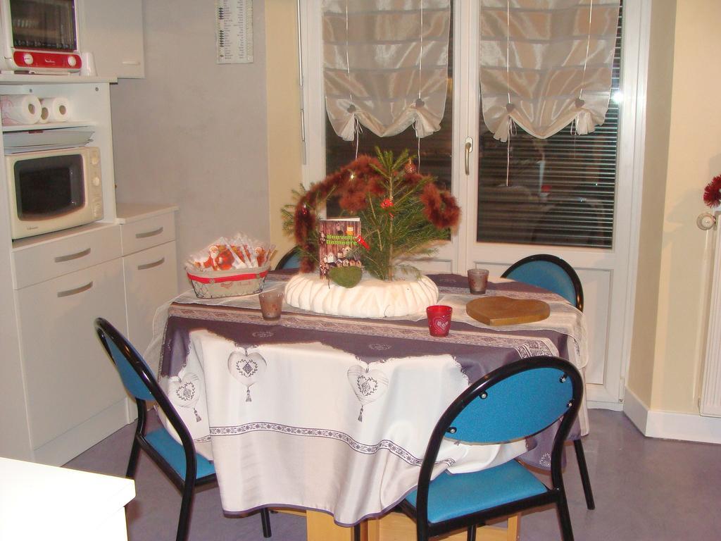 Les Brimbelles Apartment เฌราร์แมร์ ภายนอก รูปภาพ